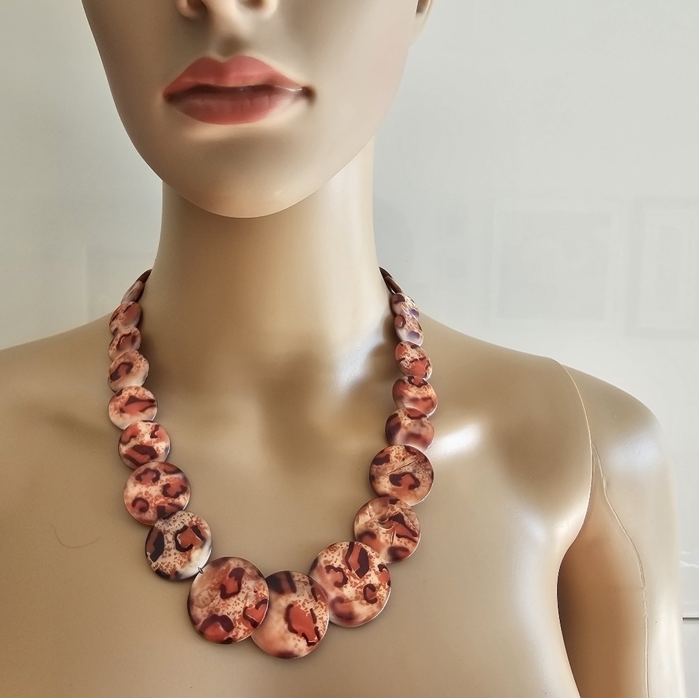 Tortoise Shell Necklace - Picture 2 of 6